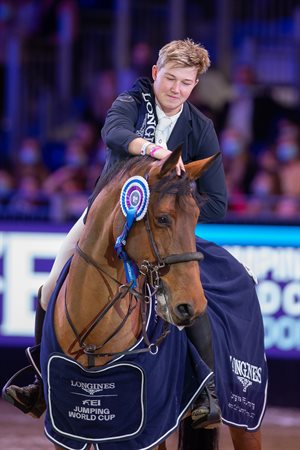 Chris Burton and Dantino at Hickstead. © Elli Birch / Boots & Hooves Photography