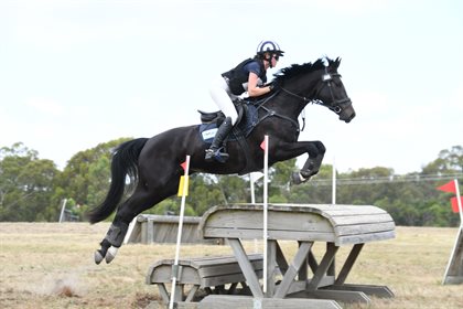 Sophia Hill and Tulara Baltango, winners of the CCN2*S. © Tazzie Eggins Photography