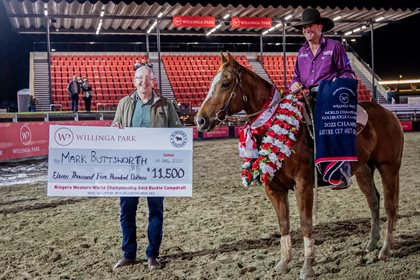 Cut Out Final winner Mark Buttsworth and Peps Double Rey. © Jo Thieme