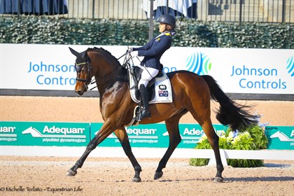 Emma Booth on Mogelvangs Zidane in the freestyle