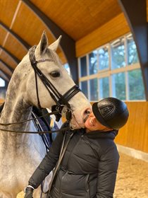 Lyndal Oatley and Eros. © Lyndal Oatley