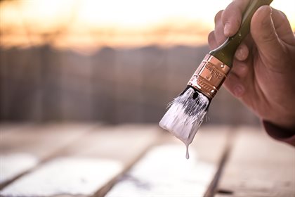 Master Blend fence paint is easy to apply.