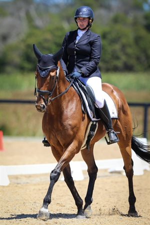 Simmering and Tara Lawrey are currently second in the Novice Championship. © Michelle Terlato