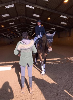 Tilda Carnegie having a lesson with Charlote Dujardin