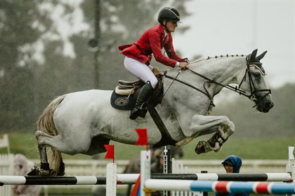 Young gun Sophie Scott (Palmerston North) and Waitangi Skynet. © Christine Cornege (not for reuse)