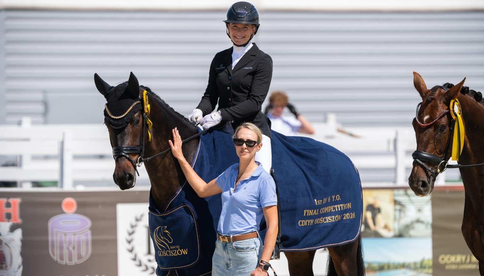 AMANDA JAKINS’ YOUNG STAR BEGINS TO SHINE